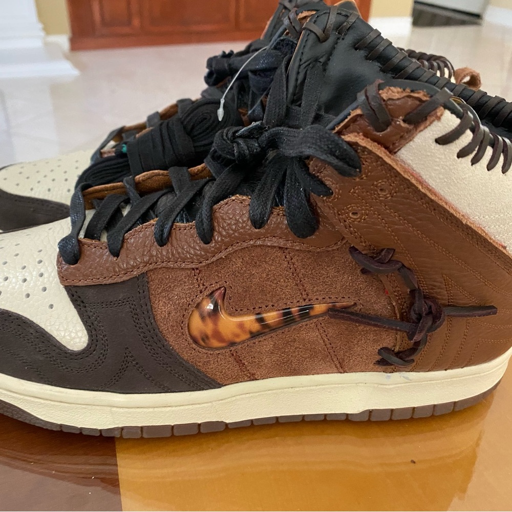Nike Dunk High
Bodega Legend Fauna Brown